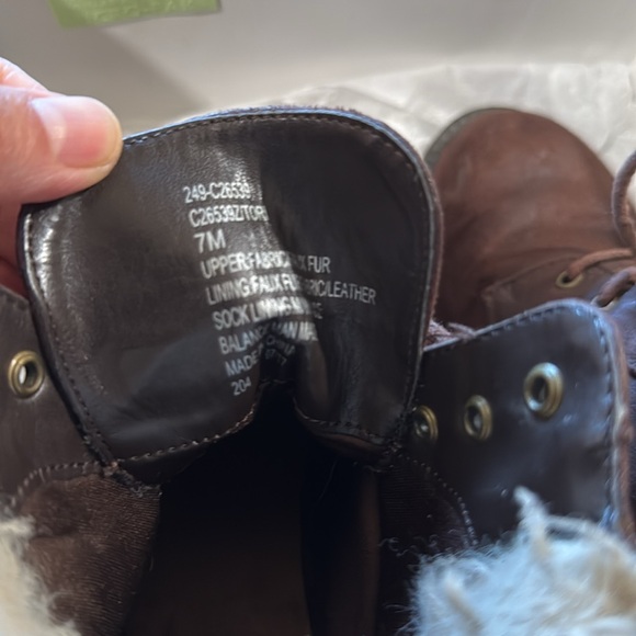 WOMEN'S LACE UP BOOTS - Picture 6 of 6